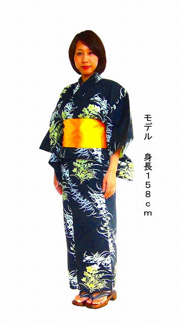 女性用の浴衣、仕立て上がり、黒の桔梗柄、Women's yukata